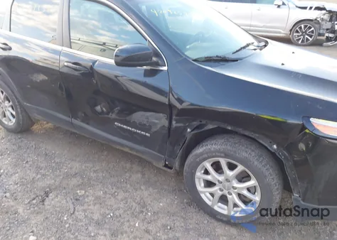 2018 Jeep Cherokee Latitude Fwd из США, поврежденный, VIN 1C4PJLCB1JD567998